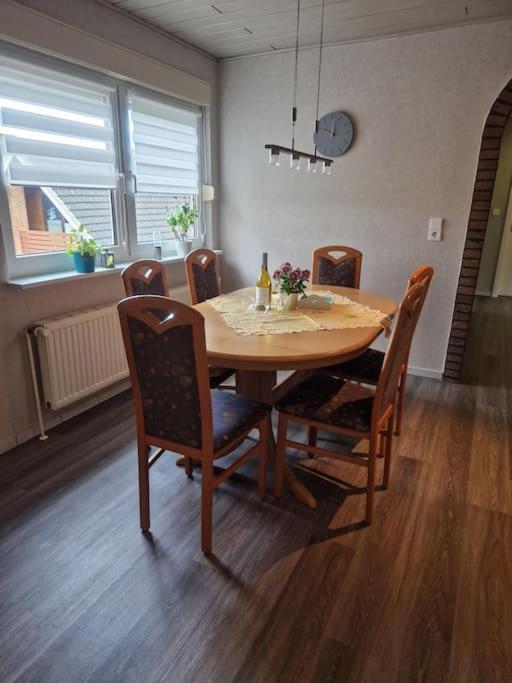 Gemuetliche 3-Zimmer-Wohnung, Zentral Gelegen Apensen Exterior photo