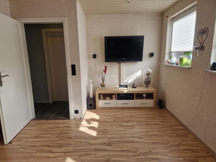 Gemuetliche 3-Zimmer-Wohnung, Zentral Gelegen Apensen Exterior photo